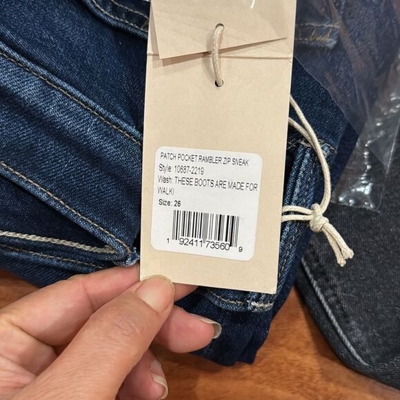NWT MOTHER Women's Patch Pocket Rambler Zip Sneak Jeans size 26 - Picture 15 of 15